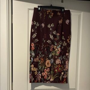 NWT Designer Floral Print pencil Skirt  in light Brown